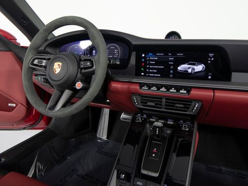 Certified 2025 Porsche 911 Carrera image 35