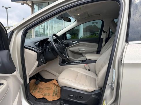 Used 2018 Ford Escape SEL FWD image 10