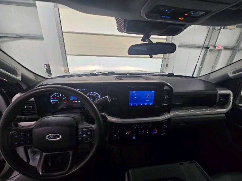 Used 2024 Ford F250 XL AWD/4WD image 14