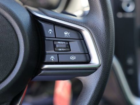 Used 2025 Subaru Outback AWD/4WD image 18