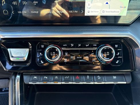 Used 2022 GMC Sierra 1500 Denali AWD/4WD image 22