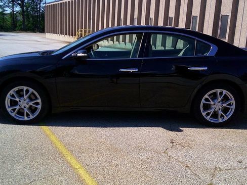 Used 2012 Nissan Maxima 3.5 SV w/ Premium Pkg FWD image 8