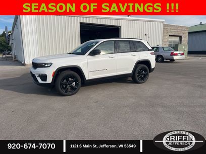 New 2025 Jeep Grand Cherokee Limited w/ Black Appearance Package