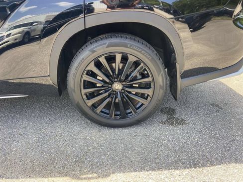 Used 2024 Toyota Highlander XSE FWD image 8