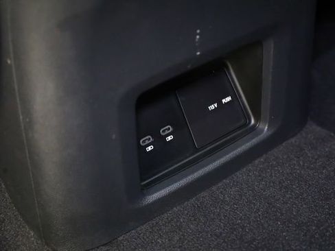 Used 2024 Volkswagen Atlas Cross Sport SE w/ Black Wheel Package FWD image 28