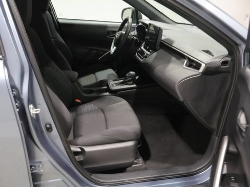 Used 2026 Toyota Corolla Cross AWD Hybrid w/ Moonroof Package image 22