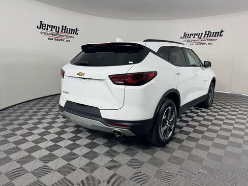 Used 2024 Chevrolet Blazer LT w/ Convenience Package image 8