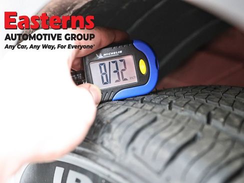 Used 2025 Hyundai Venue Limited image 29