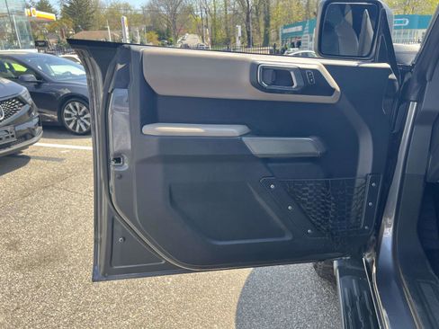 Used 2022 Ford Bronco Wildtrak AWD/4WD image 15