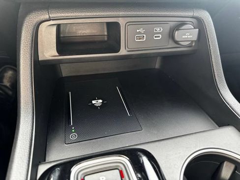 Used 2025 Honda Pilot Black Edition image 29