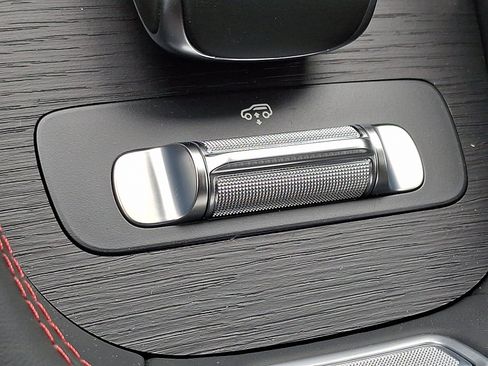 New 2025 Mercedes-Benz GLE 53 AMG 4MATIC image 15