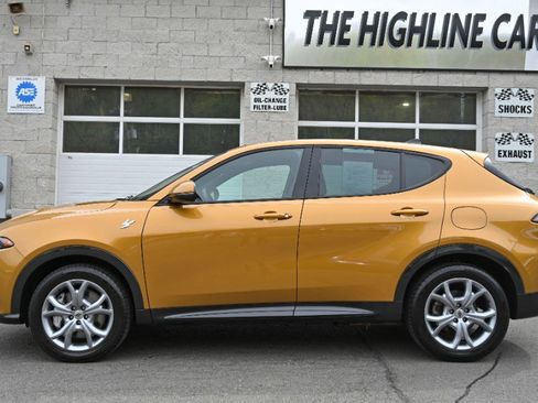 Used 2024 Dodge Hornet R/T AWD/4WD image 2