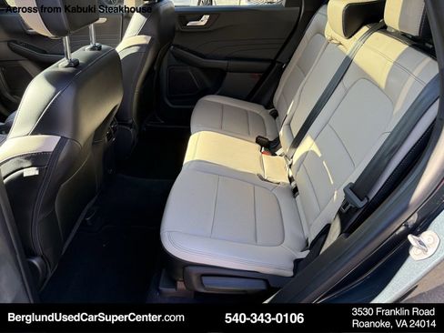 Used 2022 Ford Escape SEL image 13