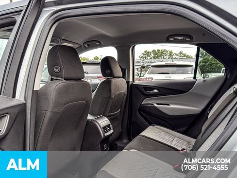 Used 2024 Chevrolet Equinox LT FWD image 16