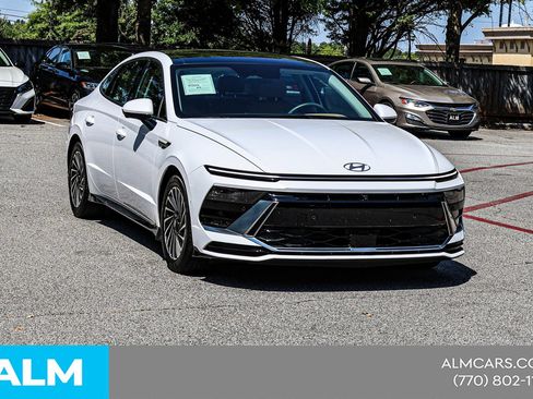 Used 2025 Hyundai Sonata Limited FWD image 5