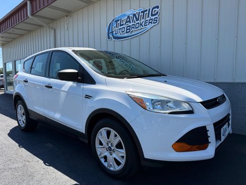 Used 2014 Ford Escape S FWD image 4