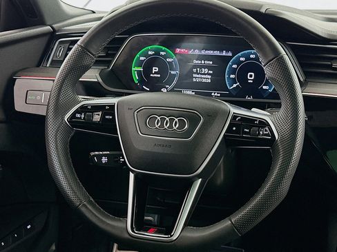 Used 2024 Audi Q8 e-tron Prestige w/ Prestige Package AWD/4WD image 8