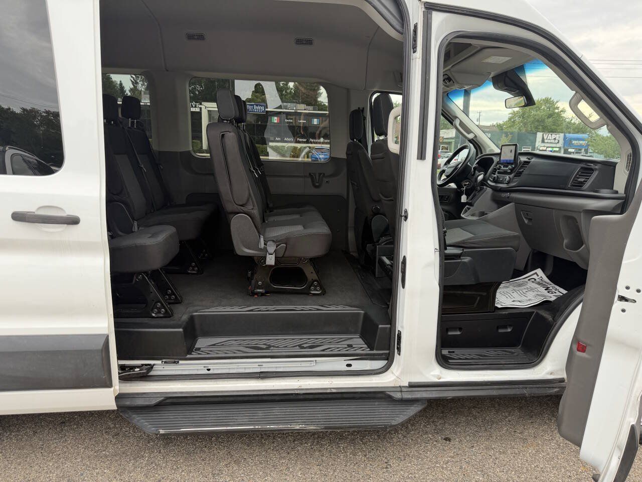 Used 2020 Ford Transit 350 XLT RWD image 8