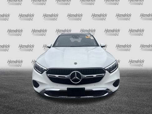 Used 2025 Mercedes-Benz GLC 300 4MATIC w/ Driver Assistance Package image 3