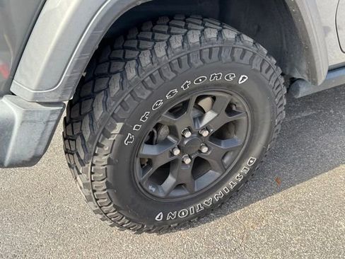 Used 2021 Jeep Wrangler Sport AWD/4WD image 5