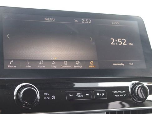 Used 2021 Nissan Armada SV image 34