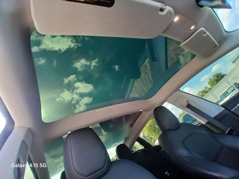 Used 2024 Tesla Model 3 Long Range RWD image 18