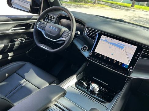 New 2026 Jeep Grand Wagoneer L image 9