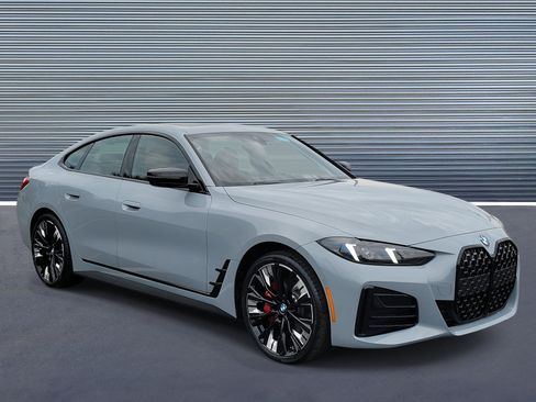 New 2026 BMW 430i w/ M Sport Package image 2