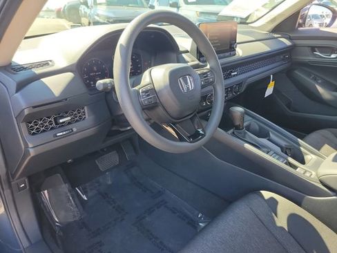 Certified 2025 Honda Accord SE image 18