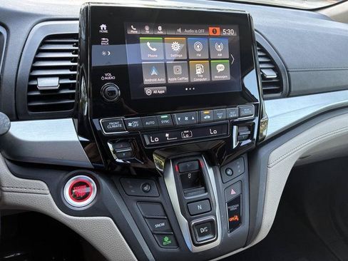 Used 2018 Honda Odyssey EX-L image 24