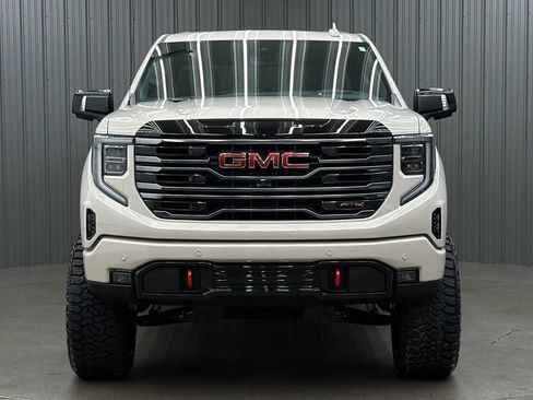 Used 2026 GMC Sierra 1500 AT4 w/ AT4 Premium Package AWD/4WD image 8