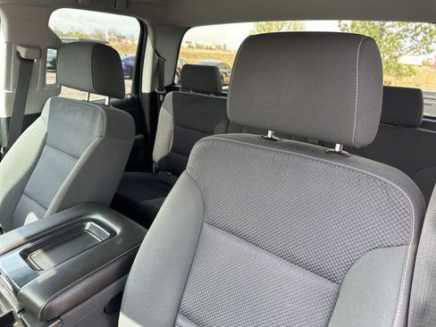 Used 2018 Chevrolet Silverado 1500 LT image 16