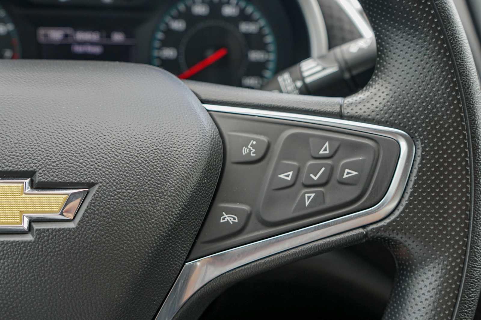Used 2025 Chevrolet Malibu LT FWD image 14
