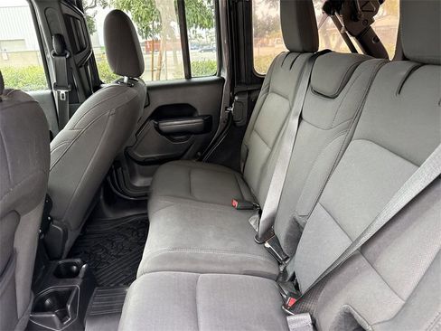 Used 2022 Jeep Wrangler Unlimited Sport image 22