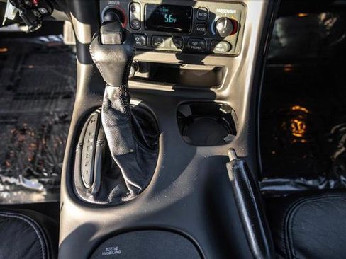 Used 2002 Chevrolet Corvette Coupe w/ Preferred Equipment Group2 image 16