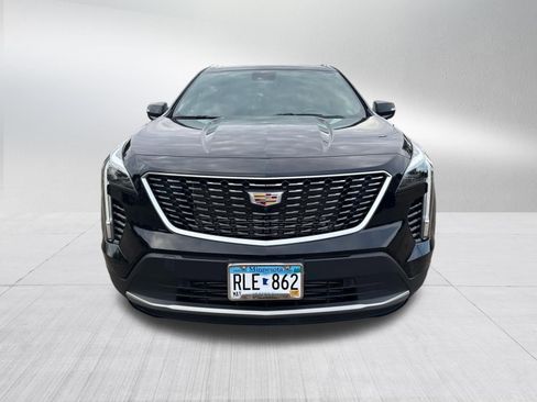 Certified 2019 Cadillac XT4 Premium Luxury w/ Technology Package AWD/4WD image 2