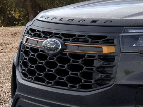 New 2026 Ford Explorer Tremor w/ Tremor Convenience Package image 17