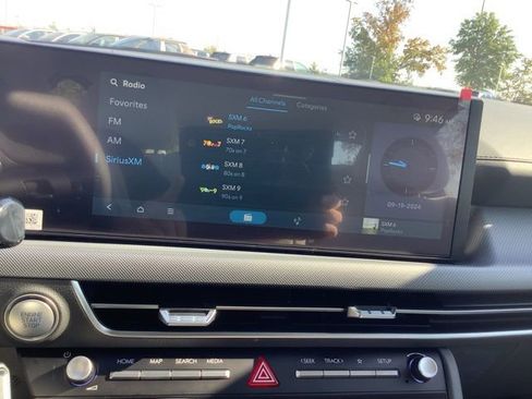 Certified 2025 Hyundai Sonata SEL image 35