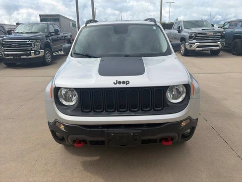Used 2016 Jeep Renegade Trailhawk AWD/4WD image 4