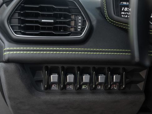 Used 2016 Lamborghini Huracan LP 610-4 image 41