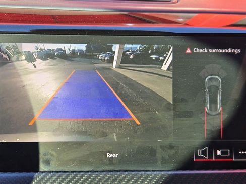 Used 2023 Audi e-tron GT Premium Plus image 24