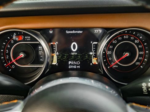 Used 2021 Jeep Wrangler Unlimited Rubicon image 90