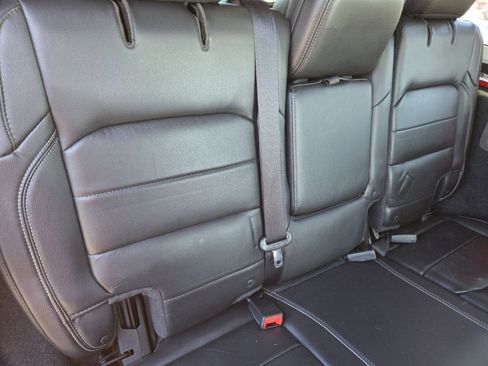 Used 2018 Jeep Wrangler Unlimited Sahara image 22