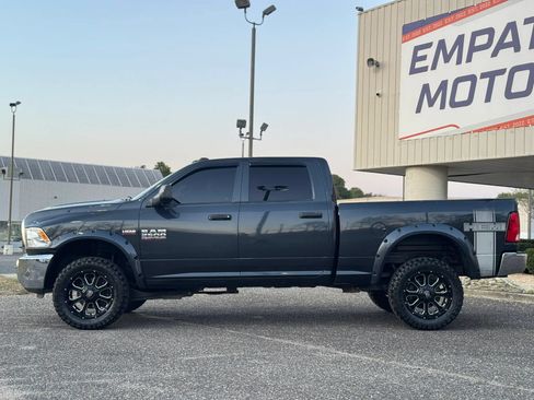 Used 2015 RAM 2500 Tradesman w/ Chrome Appearance Group AWD/4WD image 2