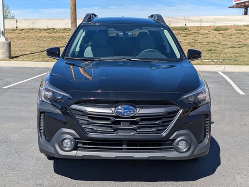 Used 2023 Subaru Outback Premium AWD/4WD image 9