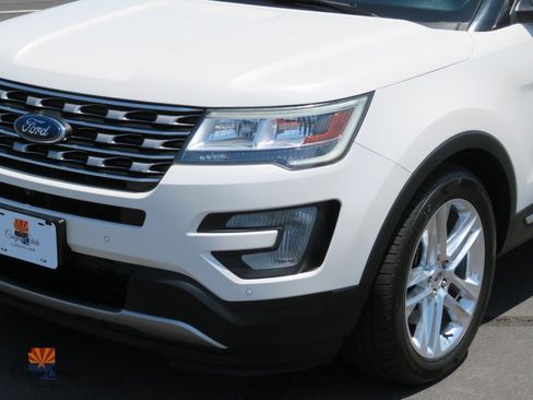 Used 2017 Ford Explorer Limited FWD image 14