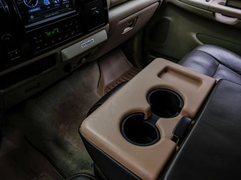 Used 2005 Ford F350 King Ranch AWD/4WD image 25