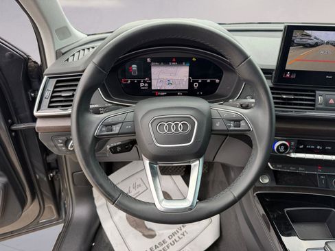 Used 2023 Audi Q5 2.0T Premium Plus w/ Premium Plus Package AWD/4WD image 12
