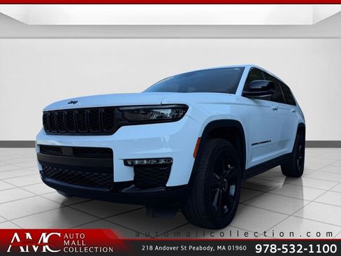 Used 2023 Jeep Grand Cherokee L Limited w/ Black Appearance Package AWD/4WD image 1