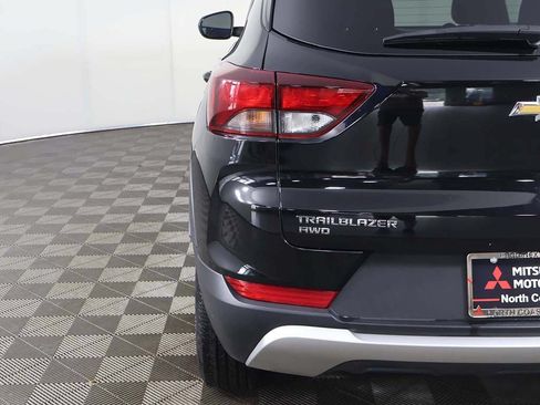 Used 2023 Chevrolet TrailBlazer LT AWD/4WD image 14